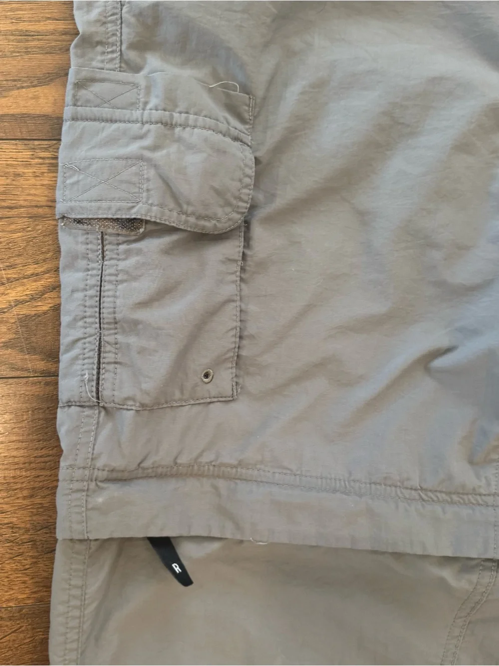 MAGELLAN L Mens Fish Gear Convertible Pants Shorts Water Repellent Pockets Gray